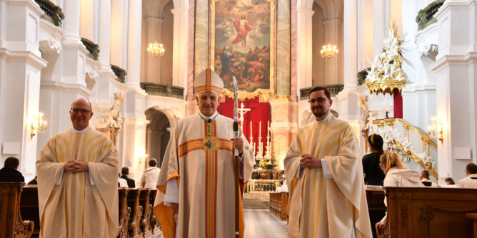 Priesterweihe in Dresden - Sonntag 30.05. 1 Priesterweihe in Dresden - Sonntag 30.05. 1