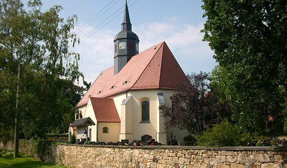 Maiandacht der kath. Pfarrei Sankt Benno Meissen in der evangelischen Kirche Grumbach am 18. Mai 2025 um 15:00 Uhr 1