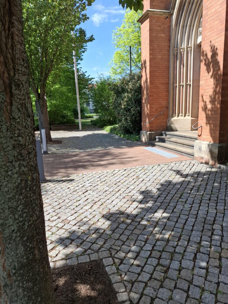Arbeitseinsatz rund um die St. Benno Kirche Meißen - 09.05. 2026 Dankeschön!!! 2 Arbeitseinsatz rund um die St. Benno Kirche Meißen - 09.05. 2026 Dankeschön!!! 2